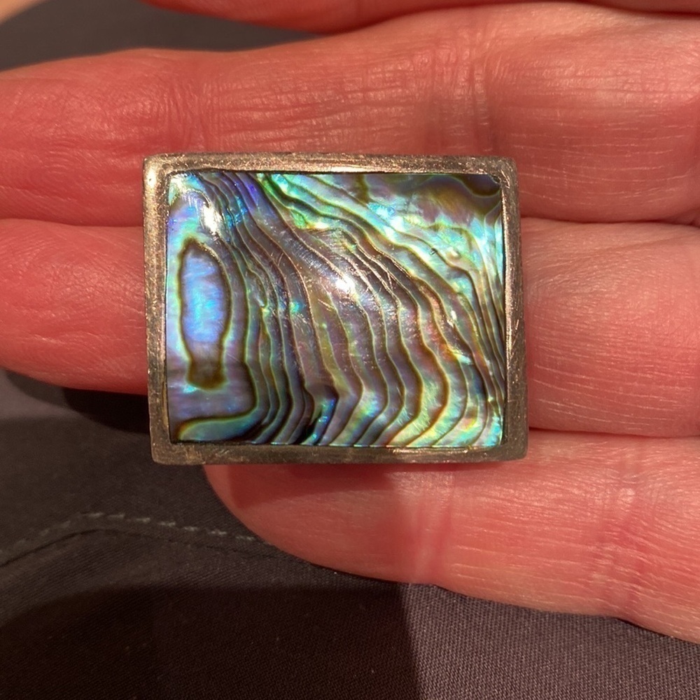 Mother of pearl and silver ring Cocktail ring